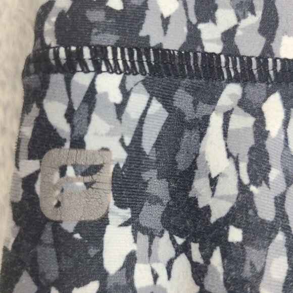 Fabletics Leggings Grey Mesh Size‎ Small Design Mesh Panel Activewear Stretch - Picture 8 of 9